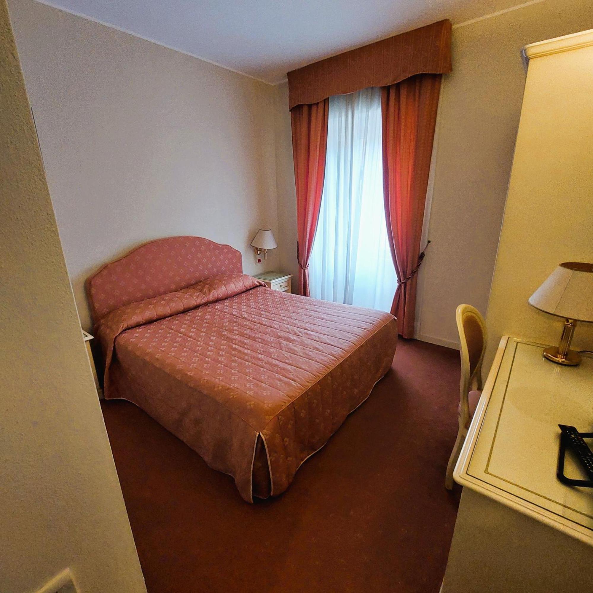 Albergo Ristorante Bigiu 圣奥莫波诺伊马加 外观 照片