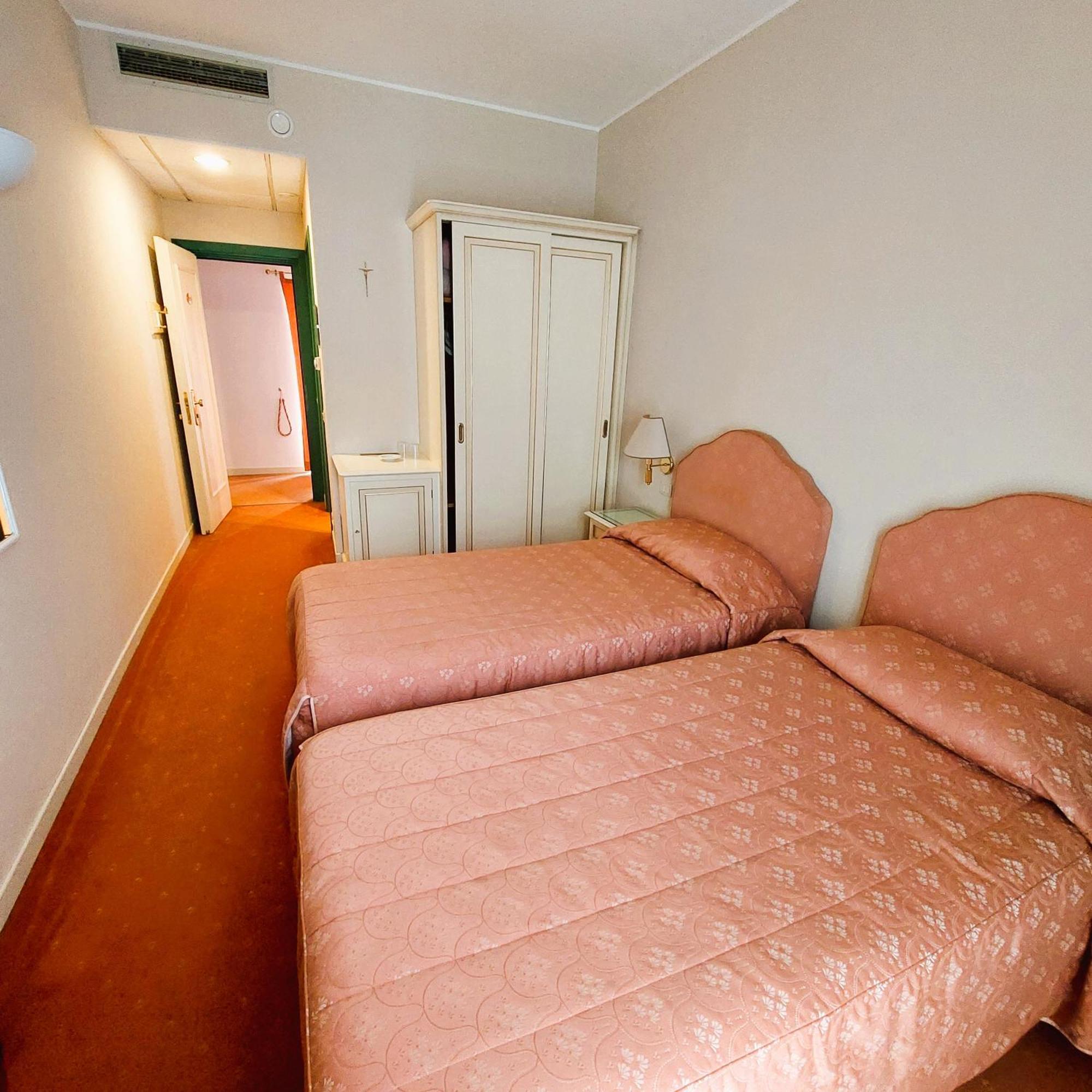 Albergo Ristorante Bigiu 圣奥莫波诺伊马加 外观 照片