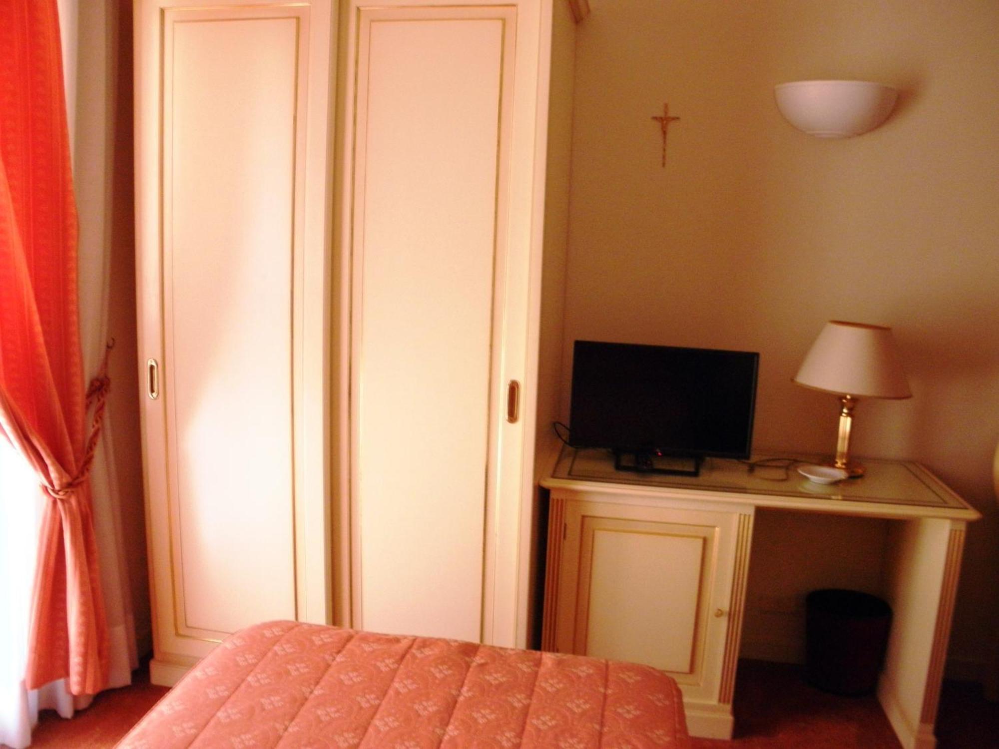 Albergo Ristorante Bigiu 圣奥莫波诺伊马加 外观 照片